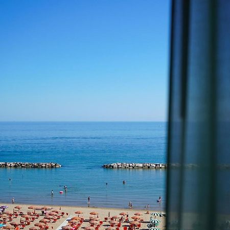 Hotel International Gabicce Mare Eksteriør bilde