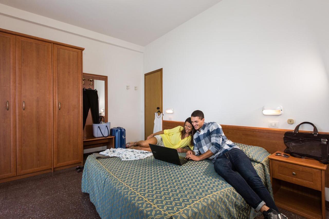 Hotel International Gabicce Mare Eksteriør bilde